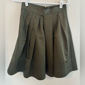BANANA REPUBLIC Green Satin Pleated Skirt